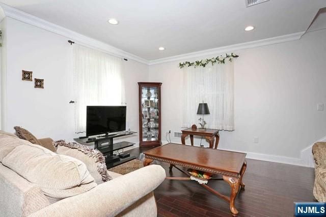 27 West Street, Closter, NJ 07624