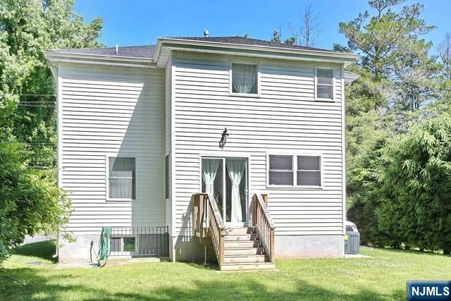 27 West Street, Closter, NJ 07624
