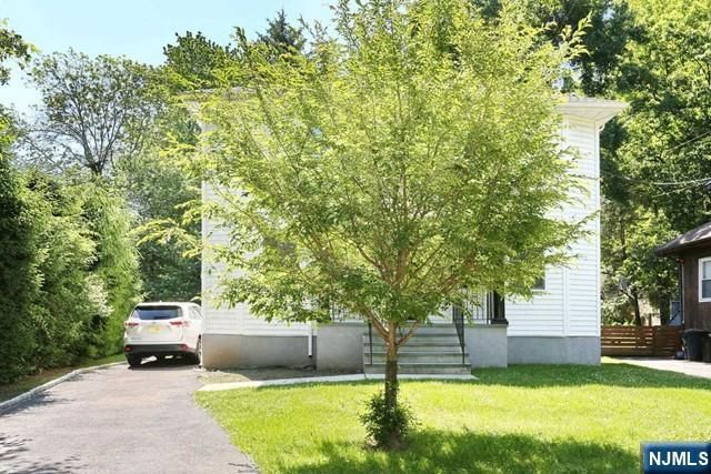 27 West Street, Closter, NJ 07624