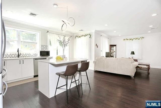 27 West Street, Closter, NJ 07624