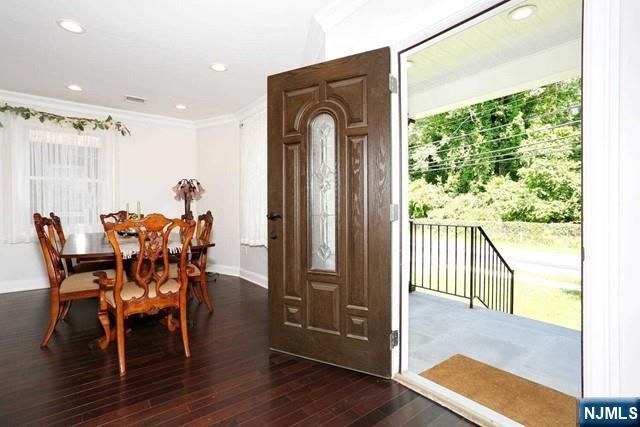 27 West Street, Closter, NJ 07624