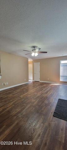 105 Sunshine Lane A, Winterville, NC 28590