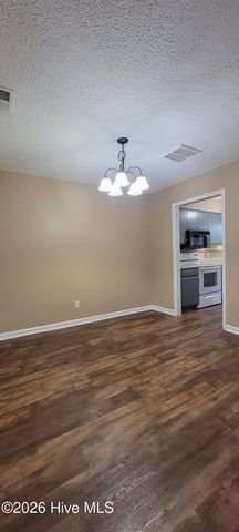 105 Sunshine Lane A, Winterville, NC 28590