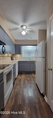 105 Sunshine Lane A, Winterville, NC 28590