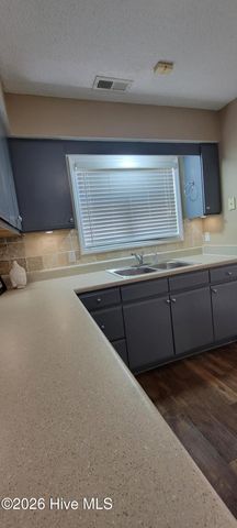 105 Sunshine Lane A, Winterville, NC 28590