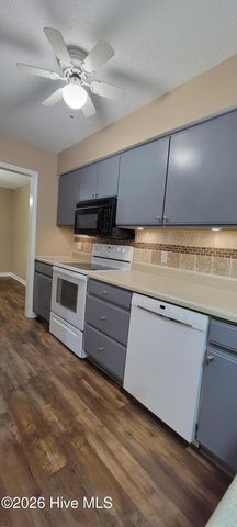 105 Sunshine Lane A, Winterville, NC 28590