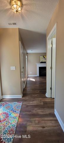 105 Sunshine Lane A, Winterville, NC 28590