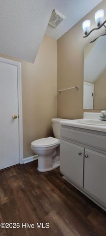 105 Sunshine Lane A, Winterville, NC 28590