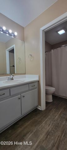 105 Sunshine Lane A, Winterville, NC 28590