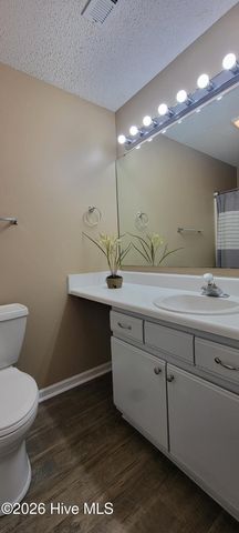 105 Sunshine Lane A, Winterville, NC 28590