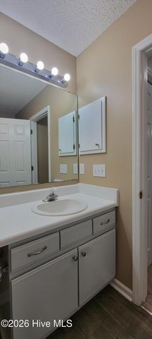 105 Sunshine Lane A, Winterville, NC 28590