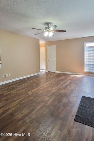 105 Sunshine Lane A, Winterville, NC 28590