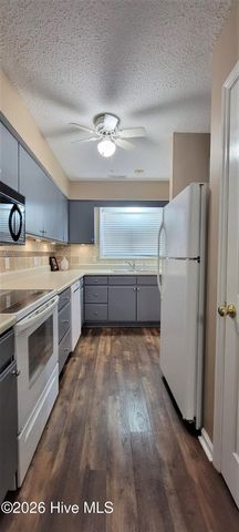 105 Sunshine Lane A, Winterville, NC 28590