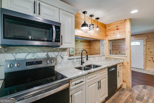 103 Tiffany Drive, Centralhatchee, GA 30217
