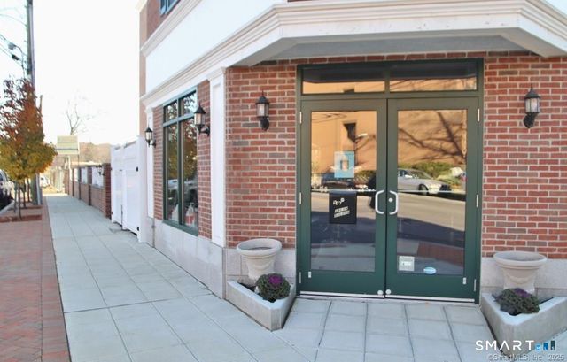 947 Hope Street 302, Stamford, CT 06907
