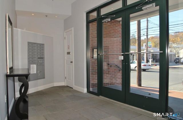 947 Hope Street 302, Stamford, CT 06907