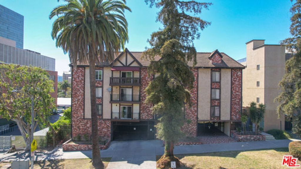 525 La Fayette Park Place 115, Los Angeles, CA 90057