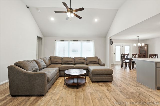 15903 E 74th Street North, Owasso, OK 74055