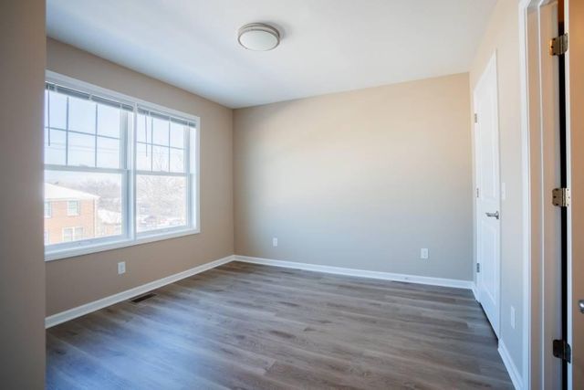 1613 E 24th Street, Minneapolis, MN 55404
