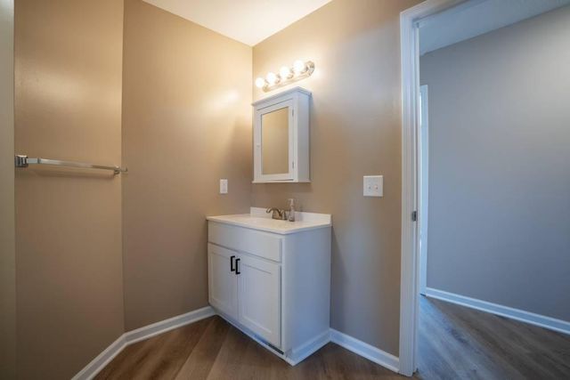 1613 E 24th Street, Minneapolis, MN 55404