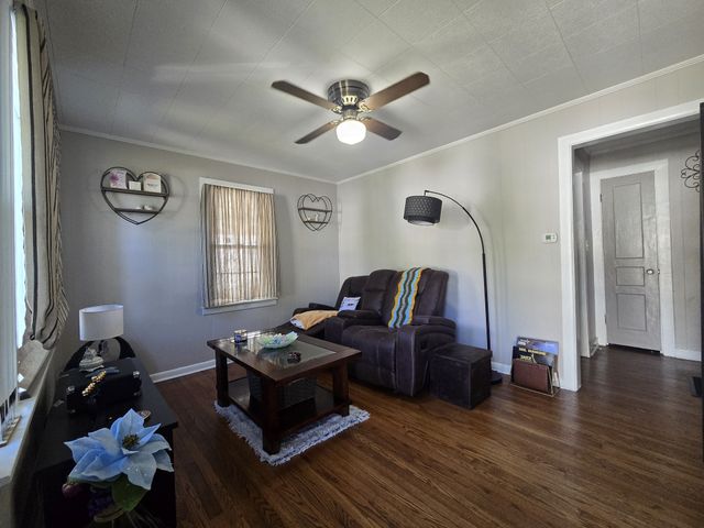 1901 Cherry St, Columbia, TN 38401