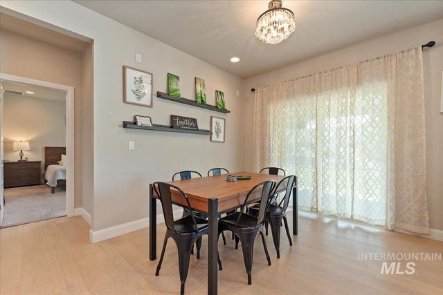 5773 W Riva Capri St, Meridian, ID 83646