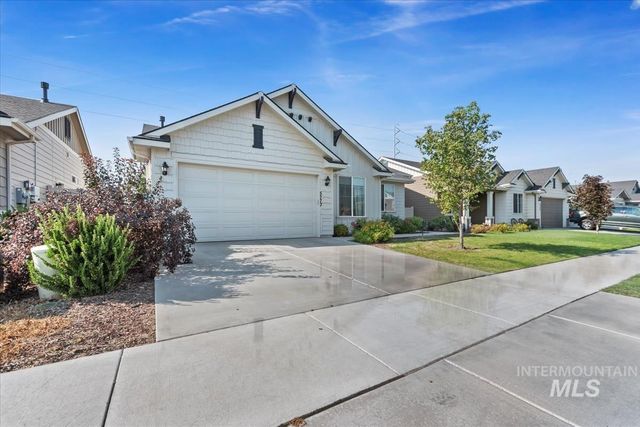 5773 W Riva Capri St, Meridian, ID 83646