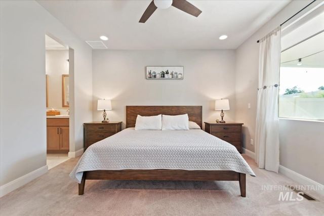 5773 W Riva Capri St, Meridian, ID 83646