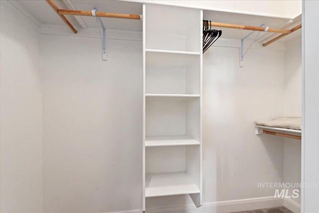 5773 W Riva Capri St, Meridian, ID 83646