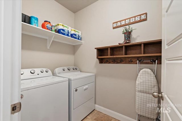 5773 W Riva Capri St, Meridian, ID 83646