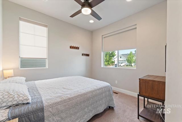 5773 W Riva Capri St, Meridian, ID 83646