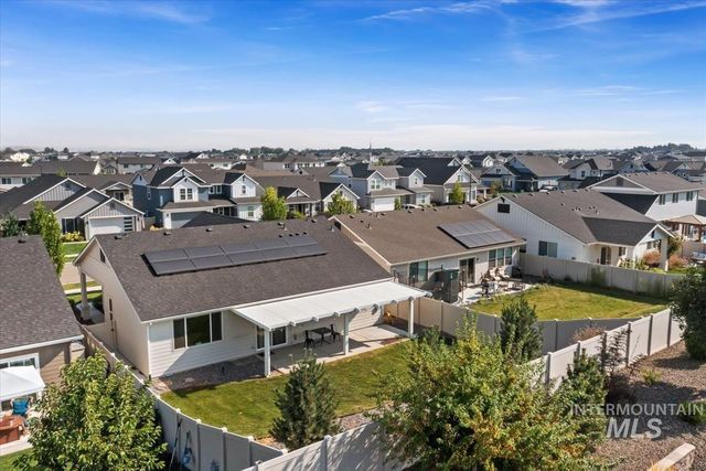 5773 W Riva Capri St, Meridian, ID 83646