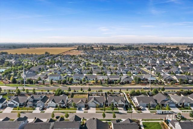 5773 W Riva Capri St, Meridian, ID 83646