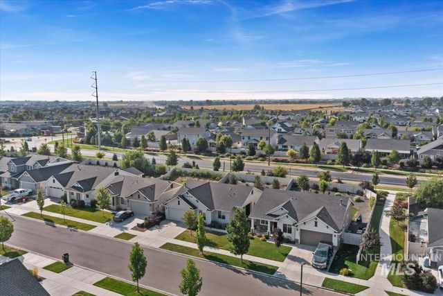 5773 W Riva Capri St, Meridian, ID 83646