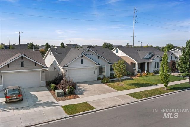 5773 W Riva Capri St, Meridian, ID 83646