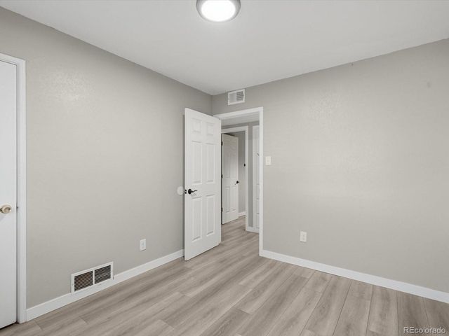 1180 Vaughn St, Aurora, CO 80011