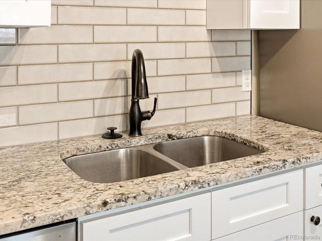 1180 Vaughn St, Aurora, CO 80011