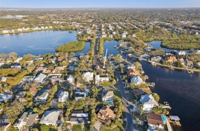 100 AUGUSTA AVENUE, Palm Harbor, FL 34683