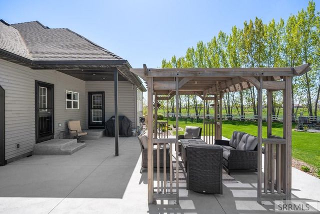 453 W 350 N, Blackfoot, ID 83221