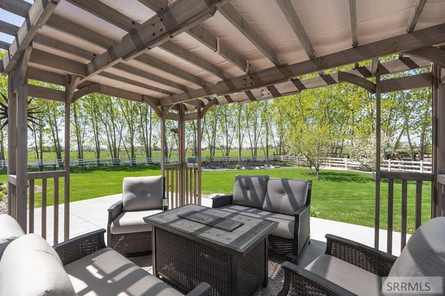 453 W 350 N, Blackfoot, ID 83221