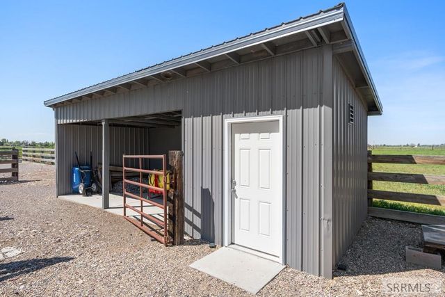 453 W 350 N, Blackfoot, ID 83221