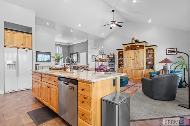 453 W 350 N, Blackfoot, ID 83221