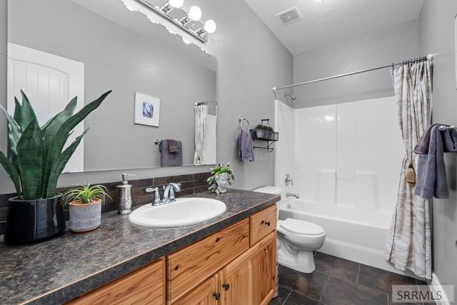 453 W 350 N, Blackfoot, ID 83221