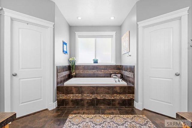 453 W 350 N, Blackfoot, ID 83221