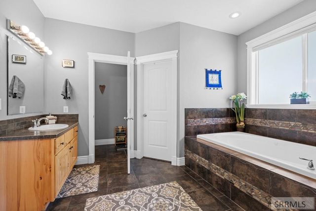 453 W 350 N, Blackfoot, ID 83221