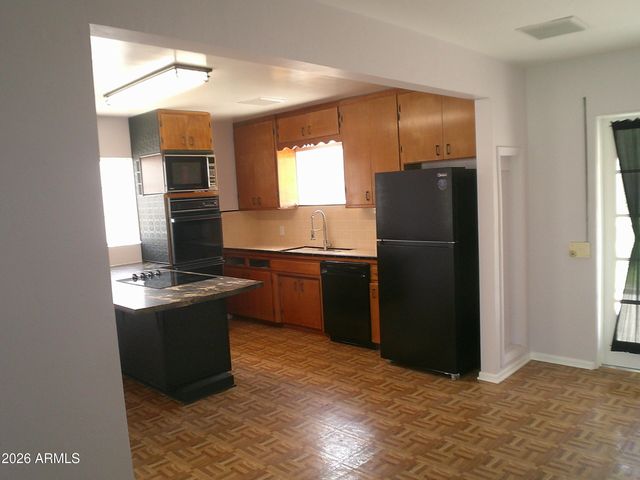 6542 N 61ST Drive, Glendale, AZ 85301