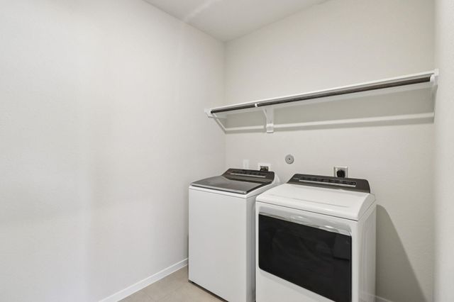 5104 Redbud Valley Drive, Pearland, TX 77584