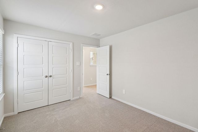 5104 Redbud Valley Drive, Pearland, TX 77584