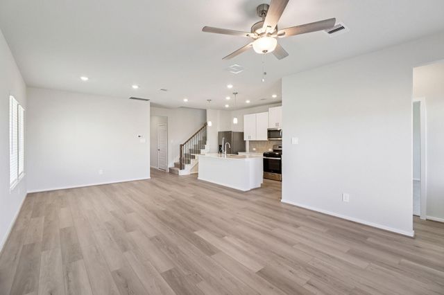 5104 Redbud Valley Drive, Pearland, TX 77584