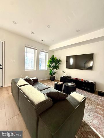 5326 9TH ST NW, Washington, DC 20011